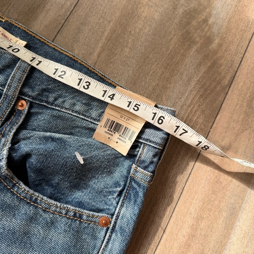 NWT Levi’s ribcage straight ankle jeans medium wash distressed size 32 - Picture 6 of 7